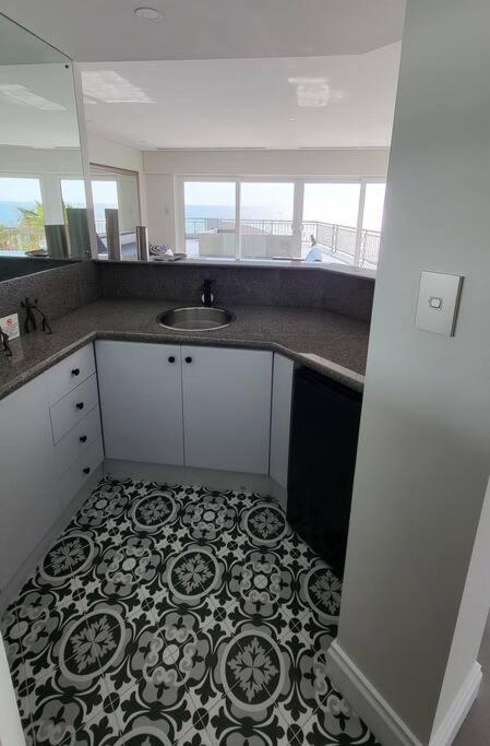 M601 - Spectacular Beachfront Penthouse Perth