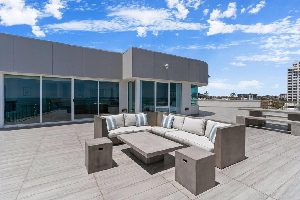 Apartment M601 - Spectacular Beachfront Penthouse *