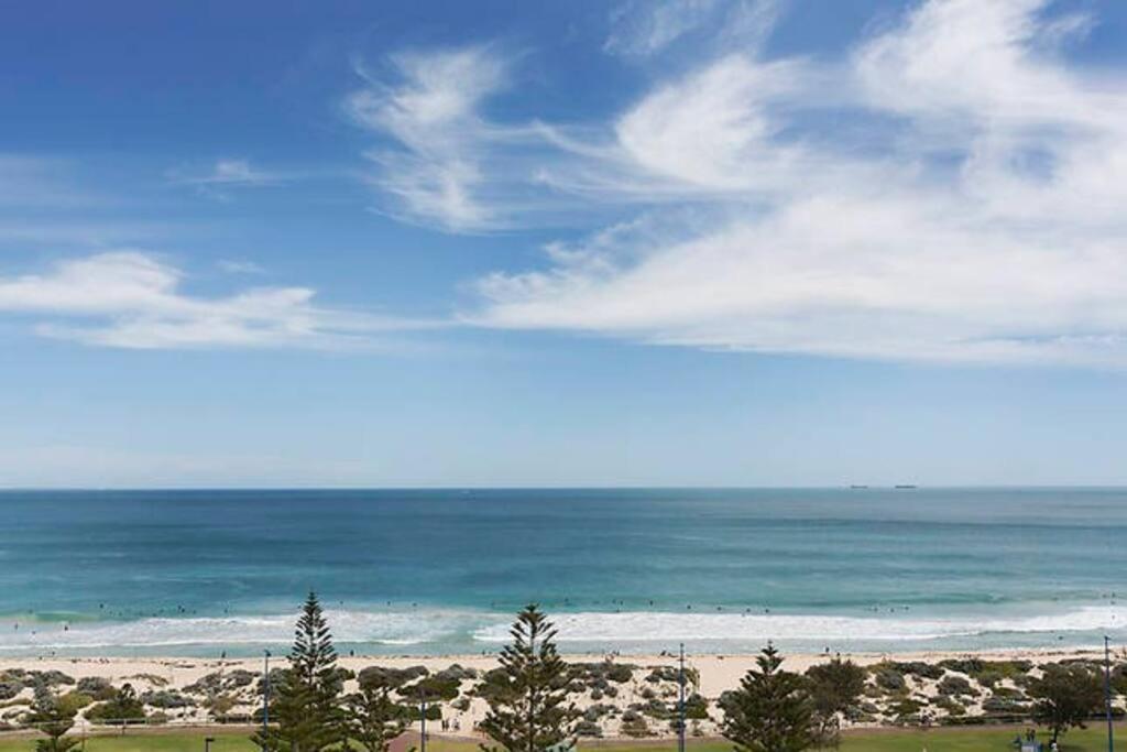 M601 - Spectacular Beachfront Penthouse Apartment *