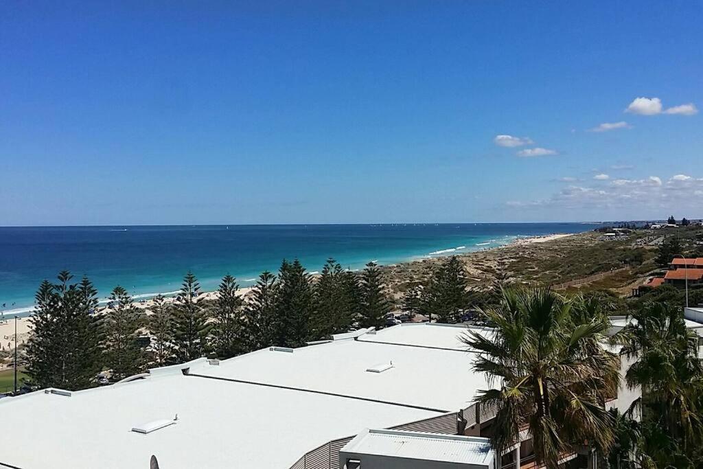 M601 - Spectacular Beachfront Penthouse