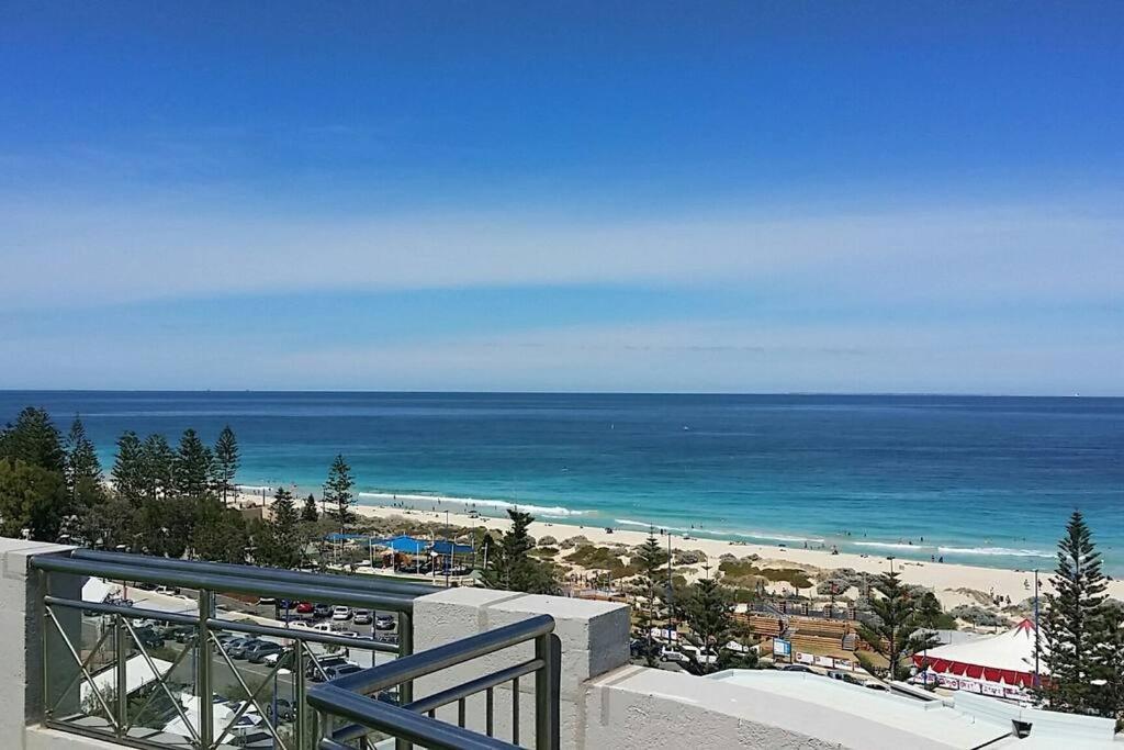 M601 - Spectacular Beachfront Penthouse