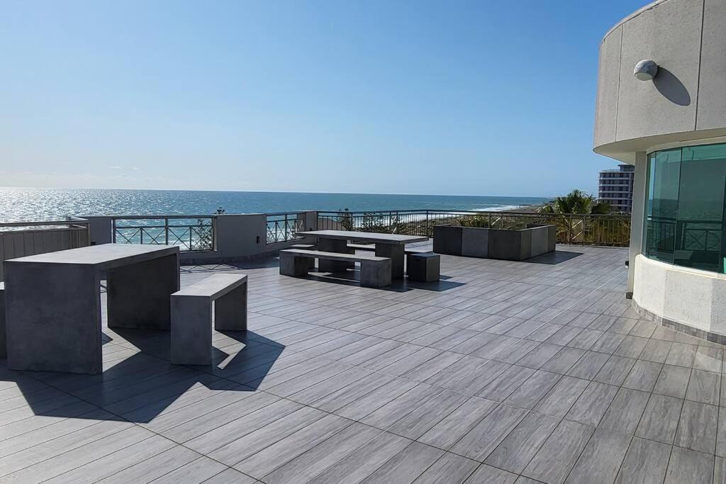 Apartment M601 - Spectacular Beachfront Penthouse Perth